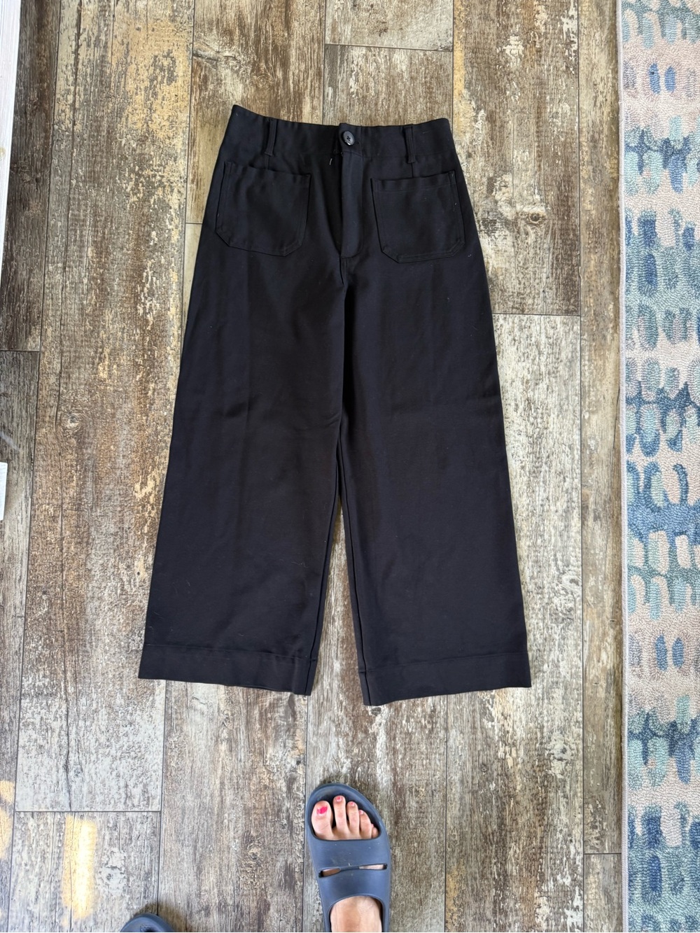 2 for $20 sale: Jones & Co cropped wide leg pants. 6